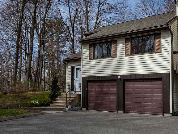 2nd image of 1 Oak Forest Dr Unit 1