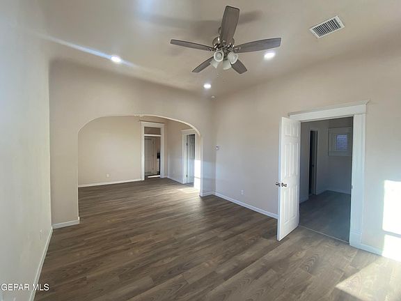 4th image of 207 Randolph Dr