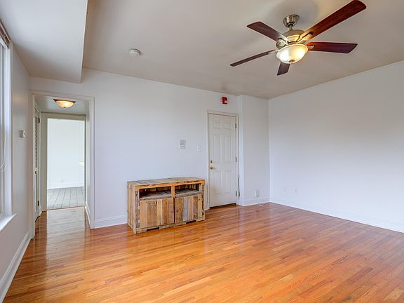 5th image of 2524 W Girard Ave APT 3