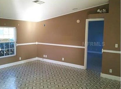 4th image of 9143 Wood Terrace Dr