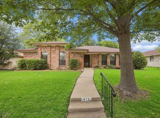 413 Los Santos Dr, Garland, TX