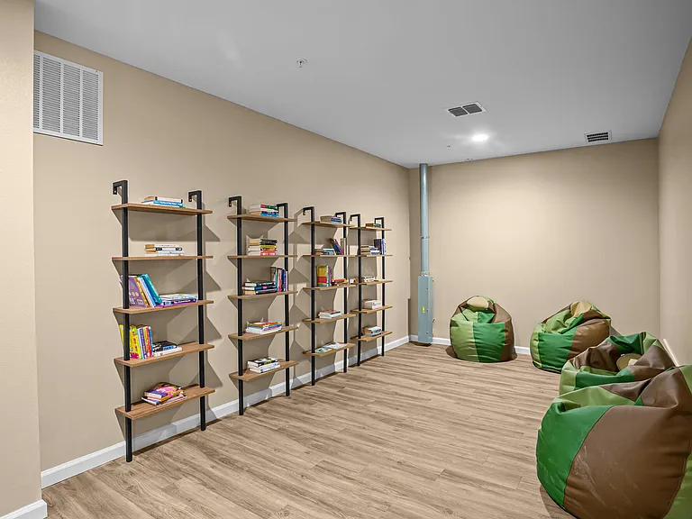 Jackson Forest Apartments — Photo 7