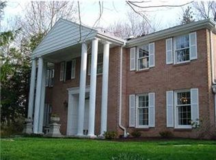 217 Highland Rd, Penn Hills, PA 15235