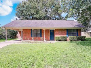 2004 Lee St, Brenham, TX 77833