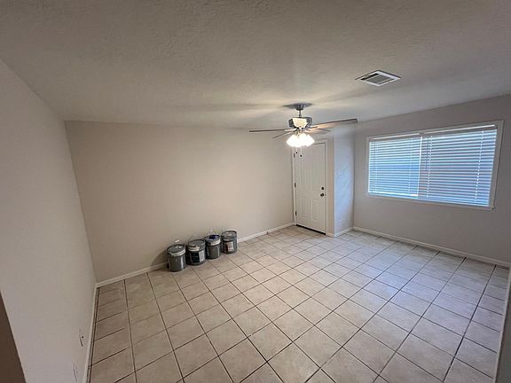 2nd image of 121 3rd Ave #121