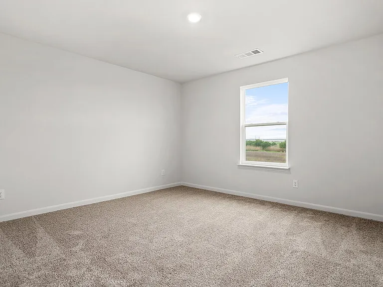 305 Julian Davis Dr — Photo 14