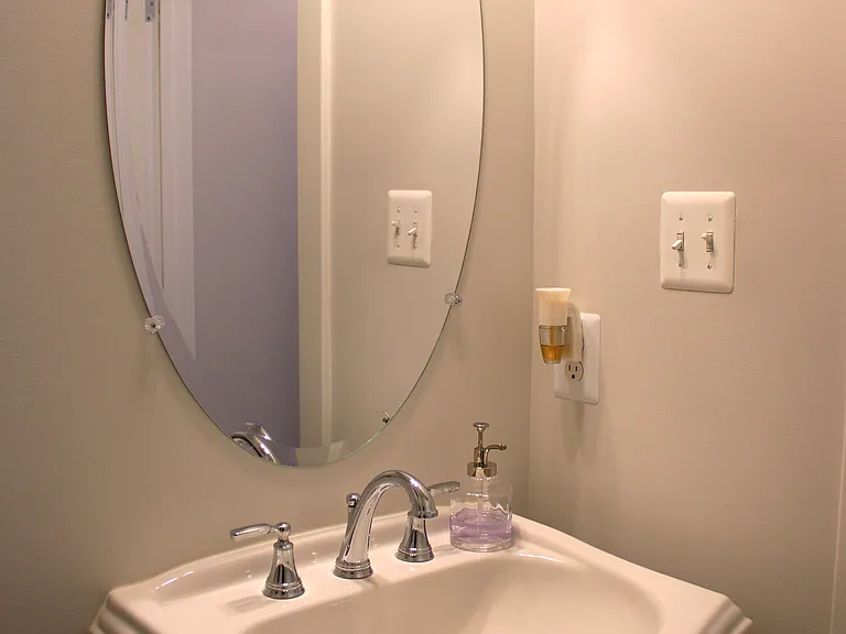 5040 Oakmoore Dr — Photo 24