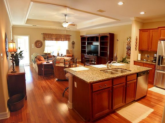 4th image of 1679 Harbor Club Dr