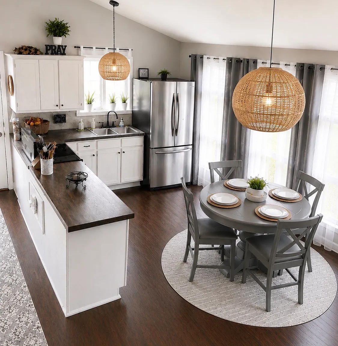1 bed, 2100 sqft, $1,350 — Photo 2