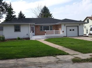312 Shoshone Ave, Hemingford, NE 69348