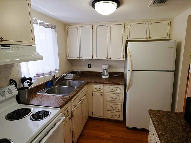 5858 Welcome Rd #J23 — Photo 3