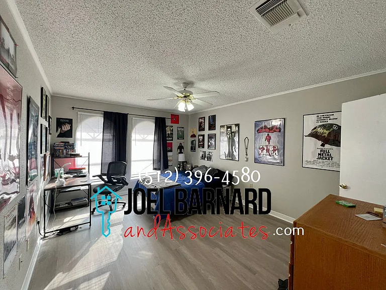 819 Old RR 12 — Photo 20