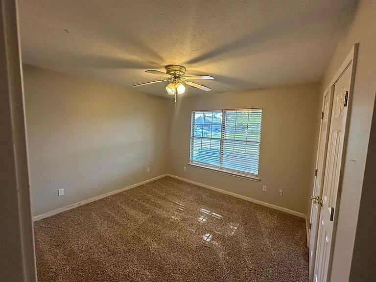 25 Applewood Dr — Photo 9