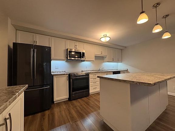 4th image of 778 Laurelwood Dr #303