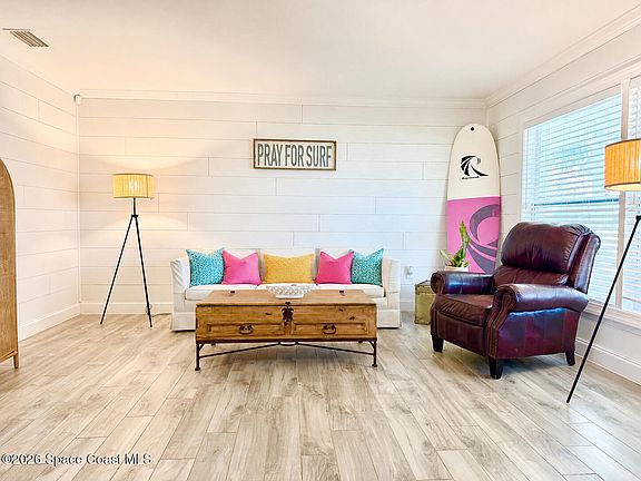 4th image of 339 Harbor Dr