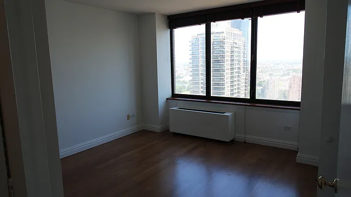 Rented by Realty Group International | media 20