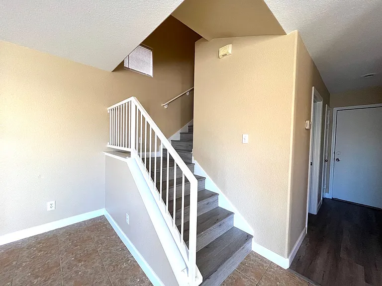 5555 Leaning Oak Ave — Photo 13