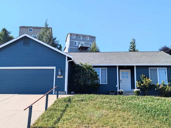 105 Umpqua View Dr, Roseburg, OR 97471