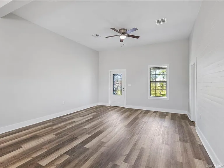 151 Ednas Rd — Photo 8