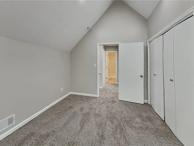 620 Gregory Manor Dr SW — Photo 11