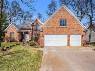 16175 Pine Lake Forest Dr, Linden, MI