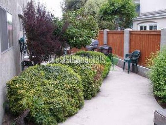 Private Patio & Yard