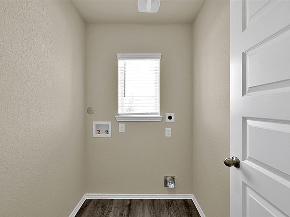 5th image of 8130 Wollemi Pine Rd
