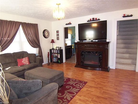 2nd image of 1609 36th St
