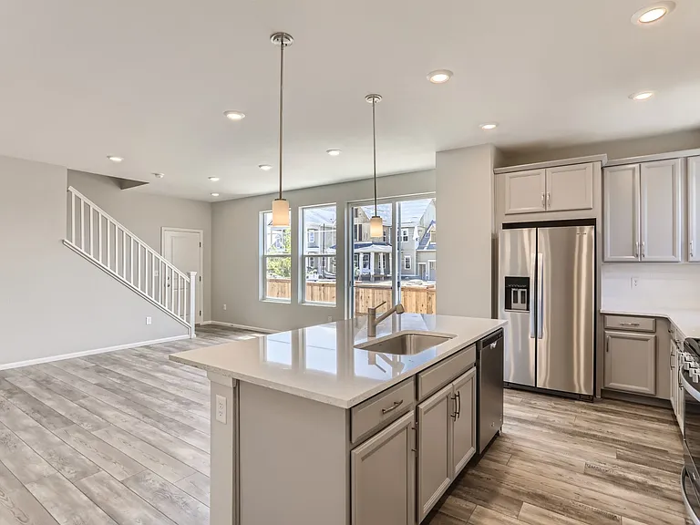 6302 N Fulton St — Photo 5