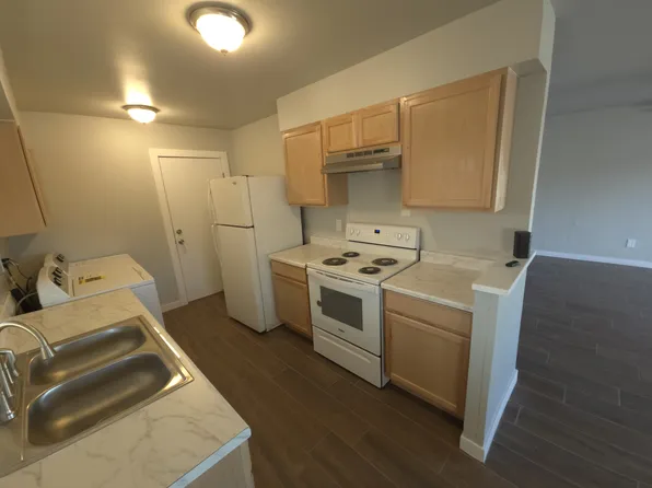 1909 Poplar Ave, Las Vegas, NV 89101
