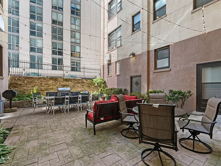 The Legacy HB at Clarendon Park — Photo 7