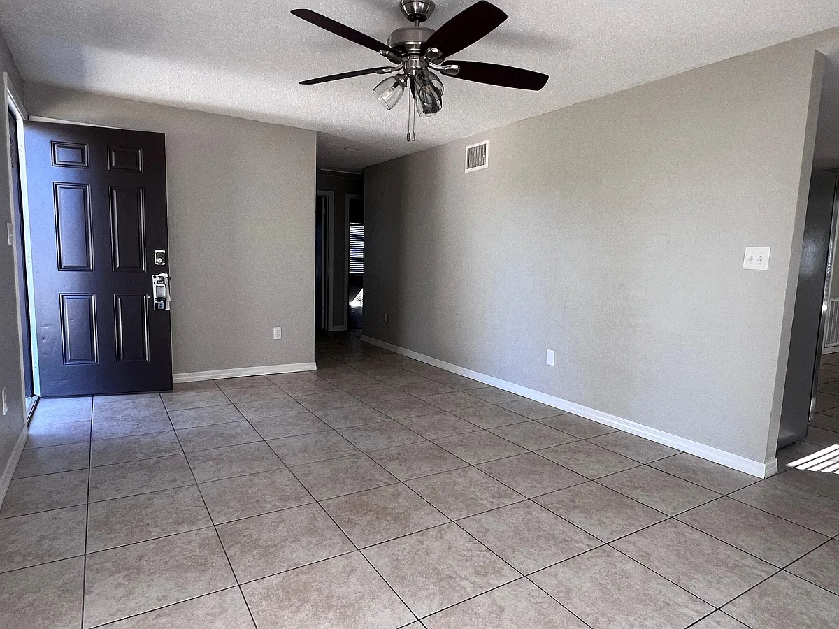 Building Photo - 938 Golden Rule Ct S