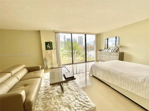 290 174th St APT 515, Sunny Isles Beach, FL 33160