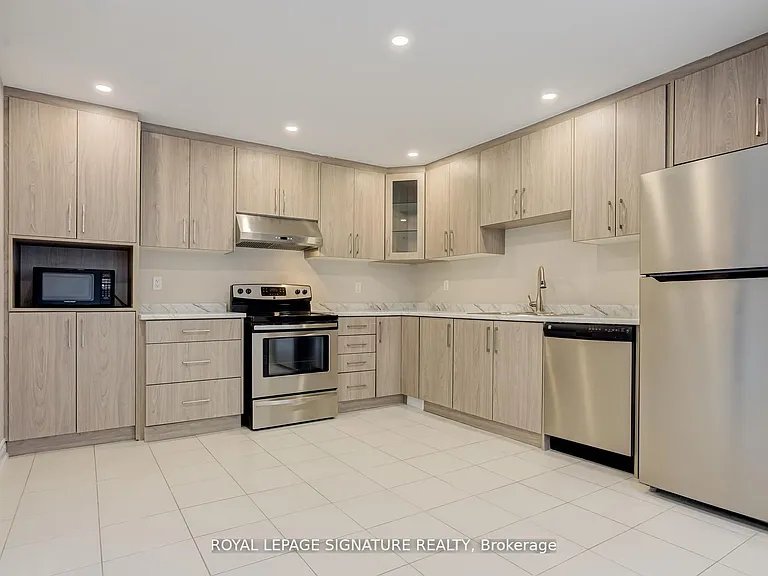 16 Dancing Waters Rd #BASEMENT — Photo 15