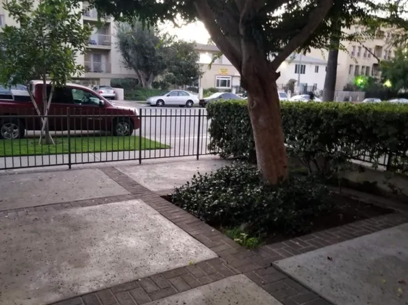 Paramount Apartments, LLC, 1535 N Hobart Blvd #0, Los Angeles, CA 90027