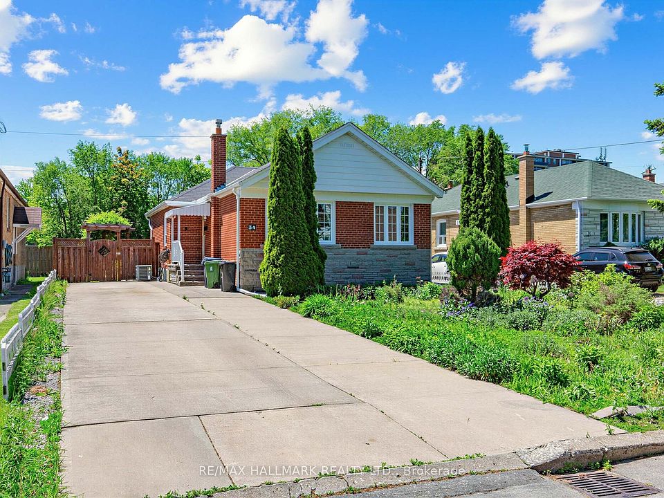 1st image of 34 Greylawn Cres