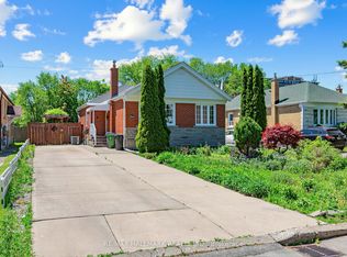 34 Greylawn Cres, Toronto, ON M1R2V6