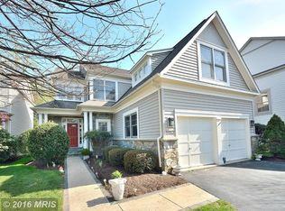 9963 Stone Vale Dr, Vienna, VA 22181