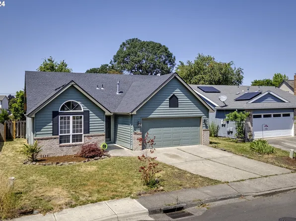 1545 SW 211th Ave, Beaverton, OR 97003