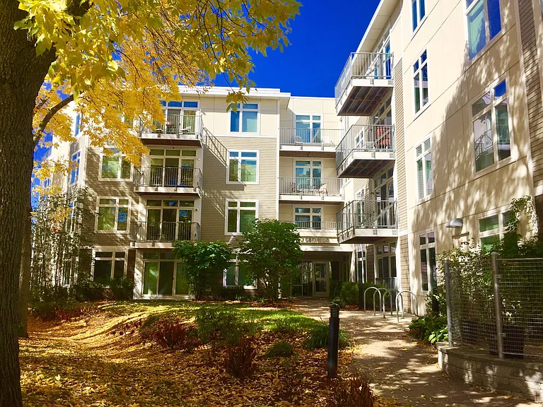 7-9 Cameron Ave #301 — Photo 8