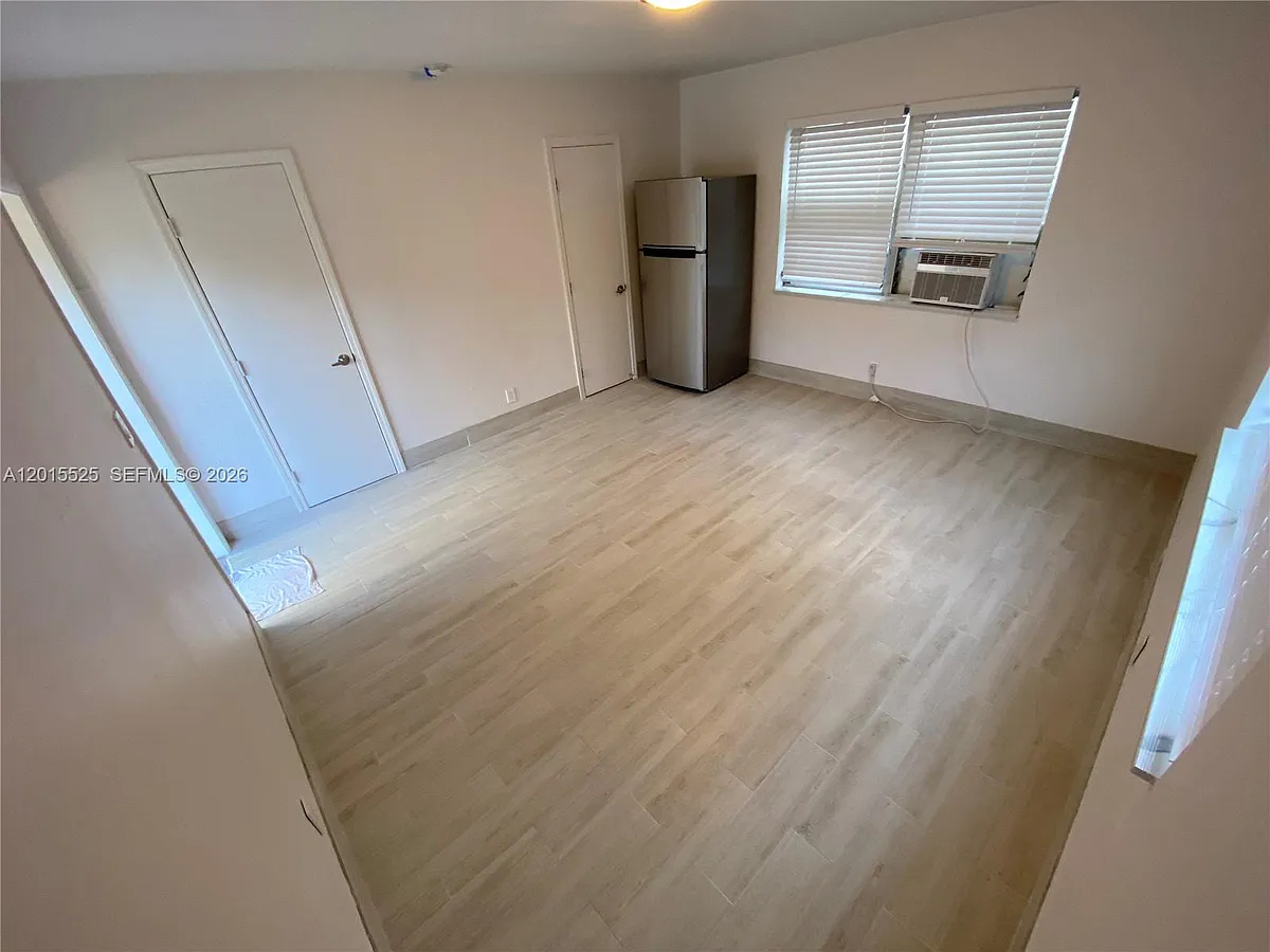 Building Photo - 1723 Liberty St #6