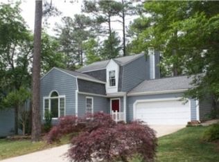 108 McIntire Ln, Cary, NC 27513