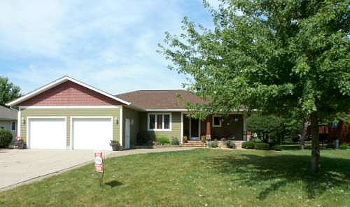 2220 7th Avenue, Windom, Mn 56101