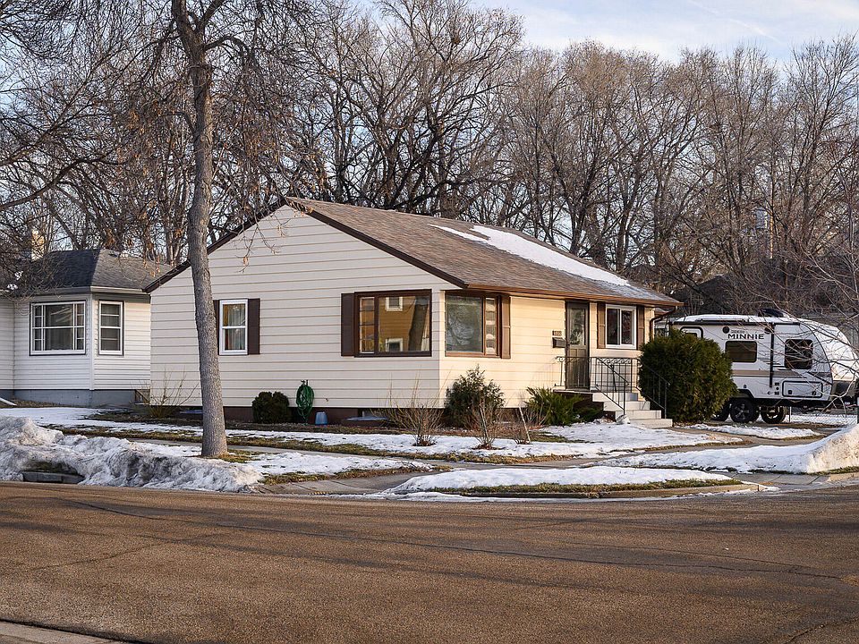 1st image of 1800 E B Ave