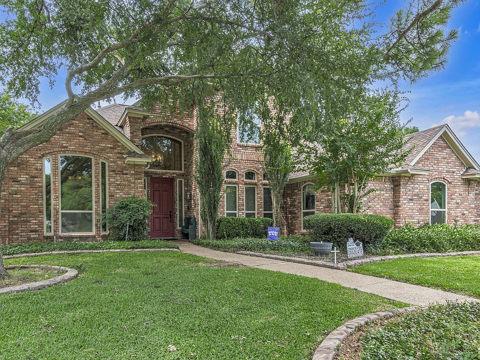 1st image of 789 Tall Oak Ln