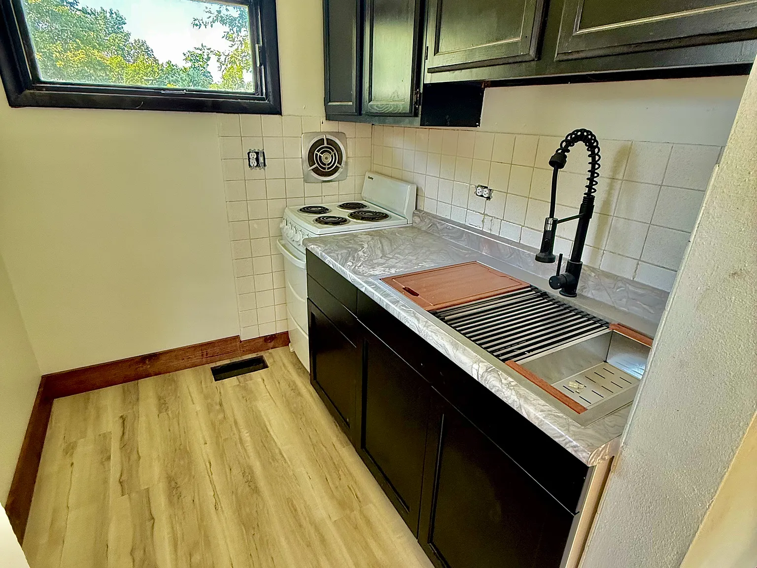 2 bed, 1200 sqft, $1,395 — Photo 2