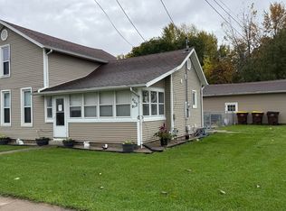 409 W Curtis St, Stryker, OH 43557