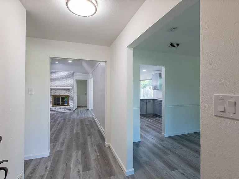 918 Tulane Dr — Photo 16