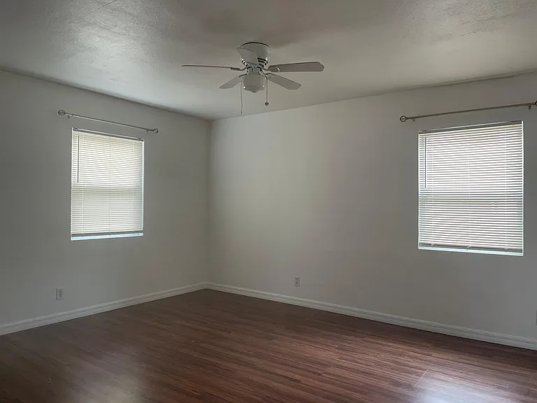 306 S Gomez Ave — Photo 9