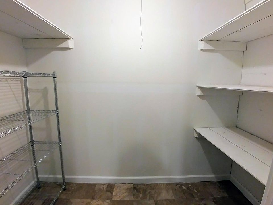 Kitchen pantry